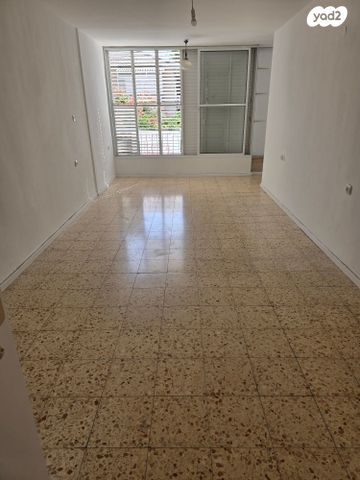 דירה, התומר 28, רמז, מערב ותיק, ראשון לציון