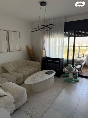 דירה, עזר ויצמן 1, השכונה המערבית, מגדל העמק