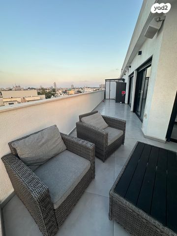 דופלקס, קהילת ניו יורק 44, התקוה, בית יעקב, נווה צה"ל, תל אביב יפו