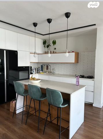 חיל הצנחנים 7