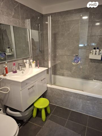 דירת גן, האתרוג 32, הדרים / כ"א, שוהם