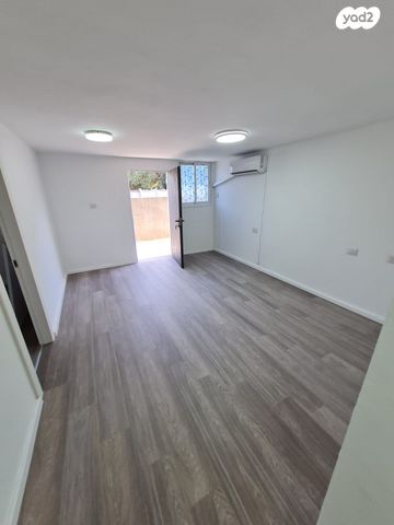 דירת גן, הנביאים 81, שיכוני המזרח, ראשון לציון