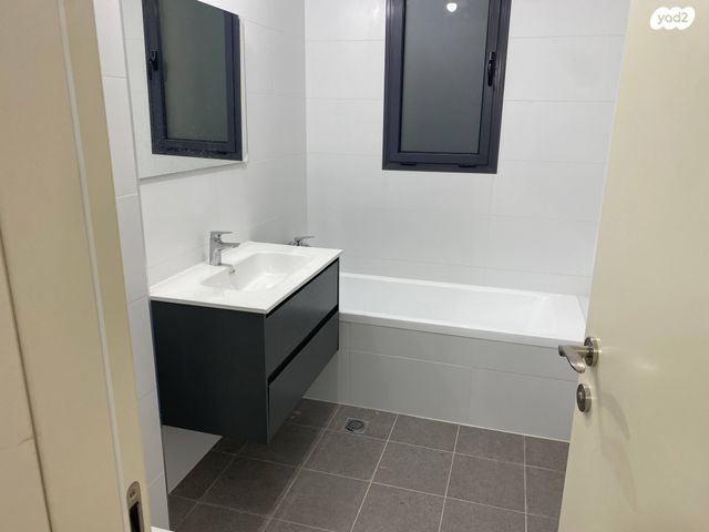 דירה, שדרות הרצל 116, בית הכרם, רמת בית הכרם, ירושלים