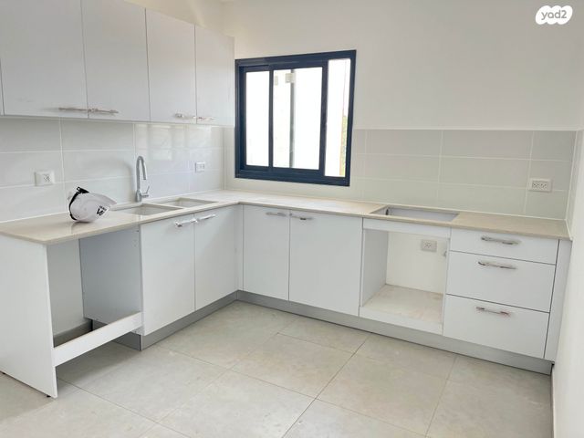 דירה, לשם 51, שאר העיר, אריאל