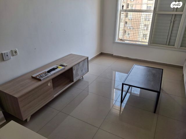 דירה, גבעת התחמושת 29, קרית שרת מערב, חולון