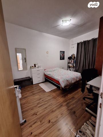 דירה, קריניצי 34, שכונת יהלום, מרכז העיר ב, רמת גן