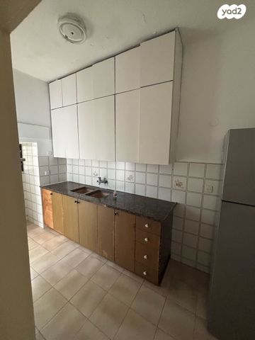 דירה, ברקאי 16, עליות, רמת גן