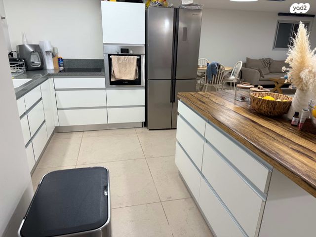 מרתף/ פרטר, שושן צחור 4, רמת אמיר, קדימה צורן