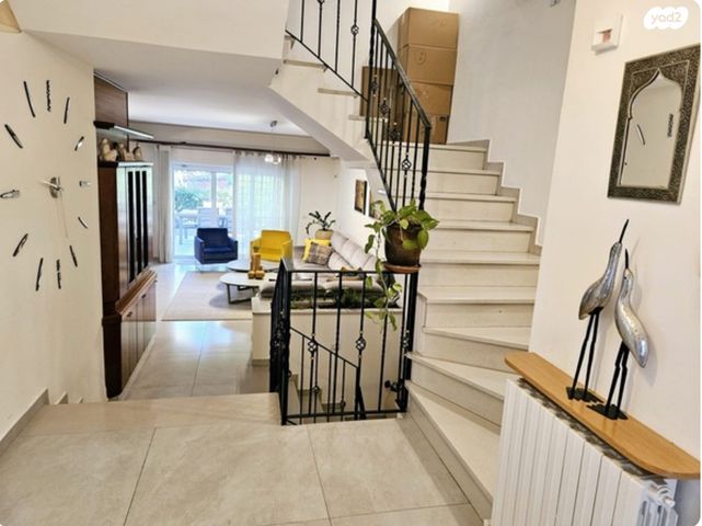 בית פרטי/ קוטג', יהודה בורלא 25, ניות, ירושלים