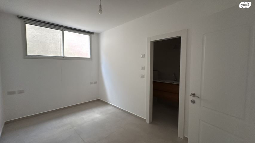 יחידת דיור, המלכים 41, נווה מגן, רמת השרון