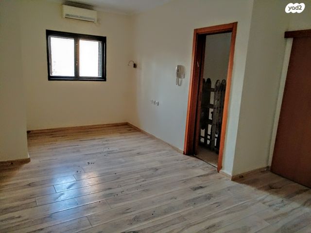 בית פרטי/ קוטג', מוריה 20, גולן, רמת השרון