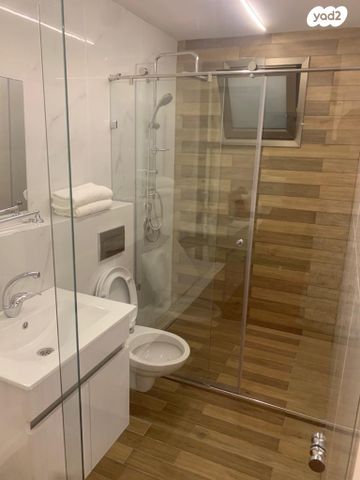 דירה, האסיף 7, כרמל מרכזי - שד' קיש, חיפה