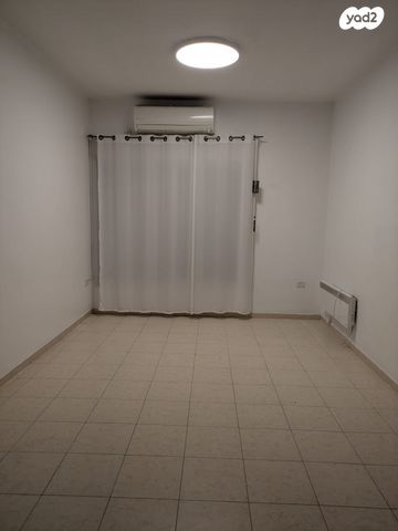 דירה, כרמון 10, בית הכרם, רמת בית הכרם, ירושלים