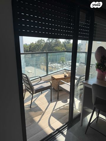 דירה, יוסף הגלילי 12, שכונת בן גוריון, מרכז העיר ג', רמת גן