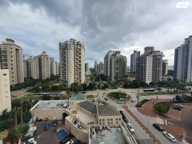 דירה, מנחם בגין 9, רמת פולג, נתניה