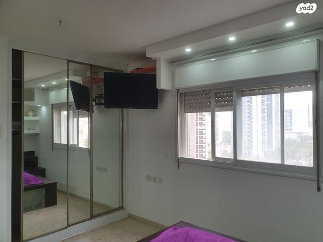 דירה, מנחם בגין 9, רמת פולג, נתניה