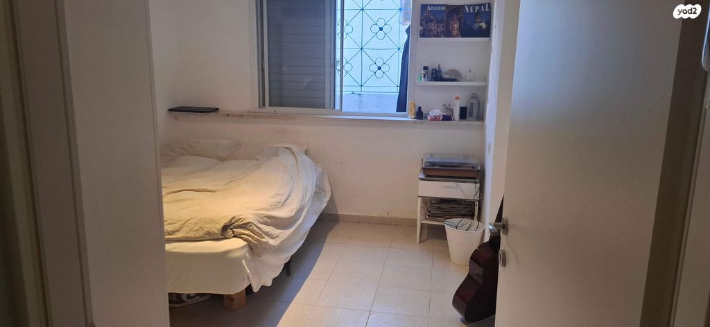 דירת גן, קנאי הגליל 28, קטמונים, ירושלים