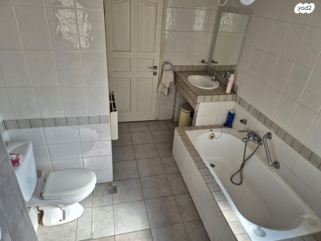 גג/ פנטהאוז, הרב משולם ראט 8, בית וגן, ירושלים