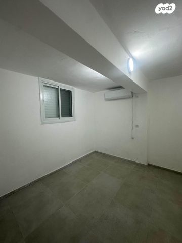 דירה, פני הגבעה 20, שכונת גפן, רמת גן