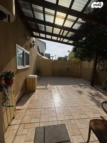 יחידת דיור, התבור 6, נאות המכבים, גן יבנה