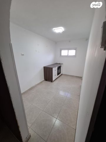 דירה, דב גאפונוב 4, רובע ה', אשדוד