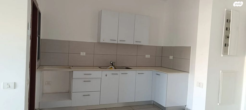 דירה, סביון 34, הפרחים, חריש