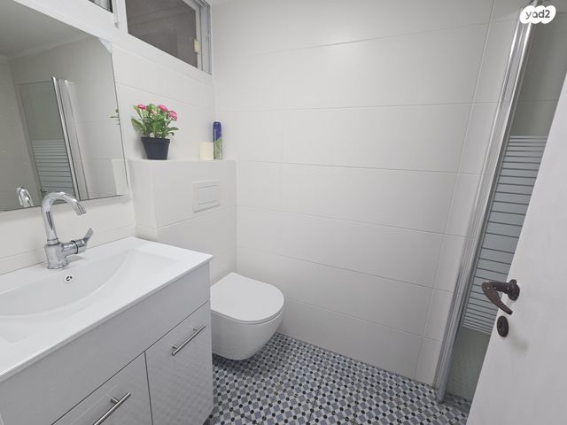 יחידת דיור, אלברט איינשטיין 80, אחוזה, חיפה