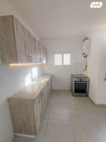 דירה, רבי יהודה הנשיא 2, עליות, רמת גן