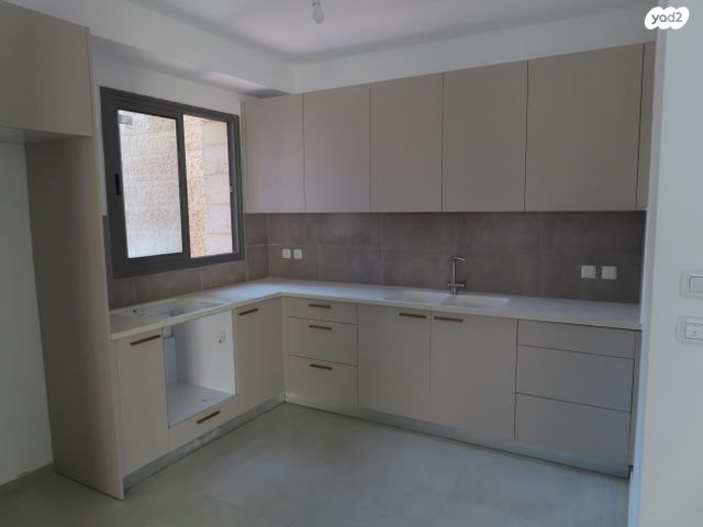 דירה, פרנק 6, נווה שמיר רמת בית שמש ה-1, בית שמש