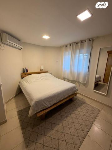 דירה, העפרוני 13, שכונה ד', מבשרת ציון