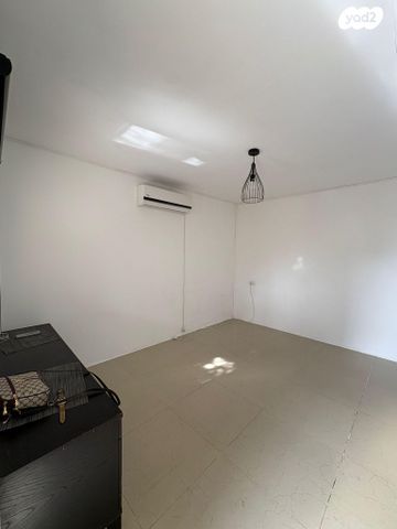 יחידת דיור, התבור 6, נאות המכבים, גן יבנה