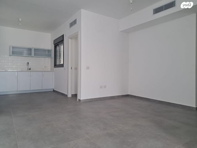 דירה, אלמוג 4, אכזיב, נהריה