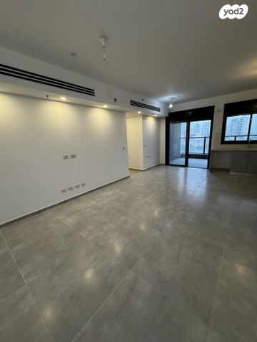 דירה, הכלניות 20, כלניות, טירת כרמל