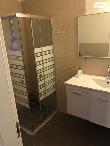 מרתף/ פרטר, חטיבה שבע 1, נווה דקלים, ראשון לציון