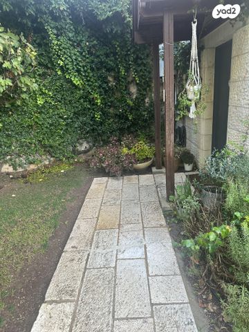 דירה, העפרוני 13, שכונה ד', מבשרת ציון