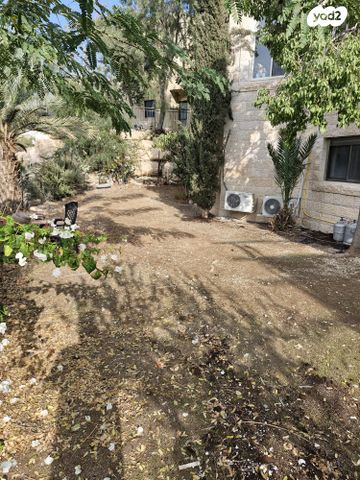 דירת גן, משכנות הרועים 3, כפר אדומים, כפר אדומים