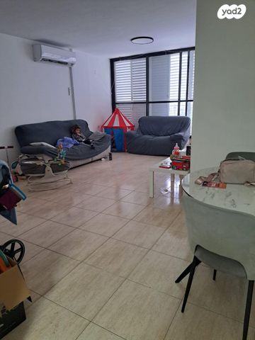 דירה, השר שפירא 6, דרום מערב ותיק, בת ים