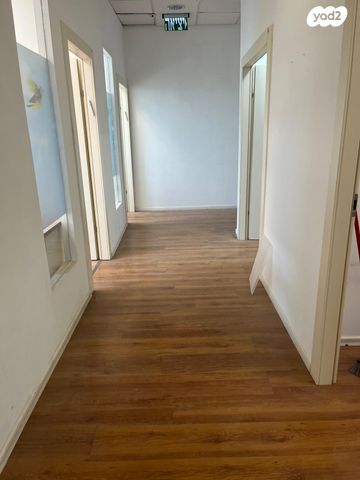 בניין משרדים, אלי הורוביץ 12, פארק הורוביץ, רחובות