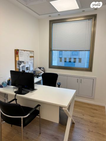 משרדים, תובל 11, בורסה, רמת גן