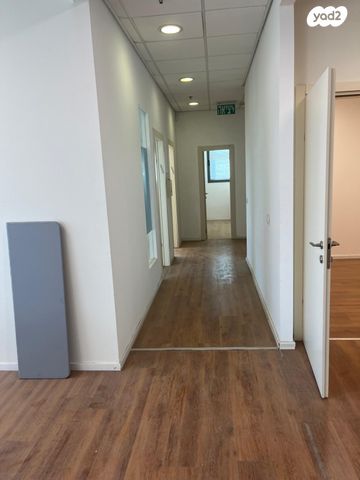 בניין משרדים, אלי הורוביץ 12, פארק הורוביץ, רחובות