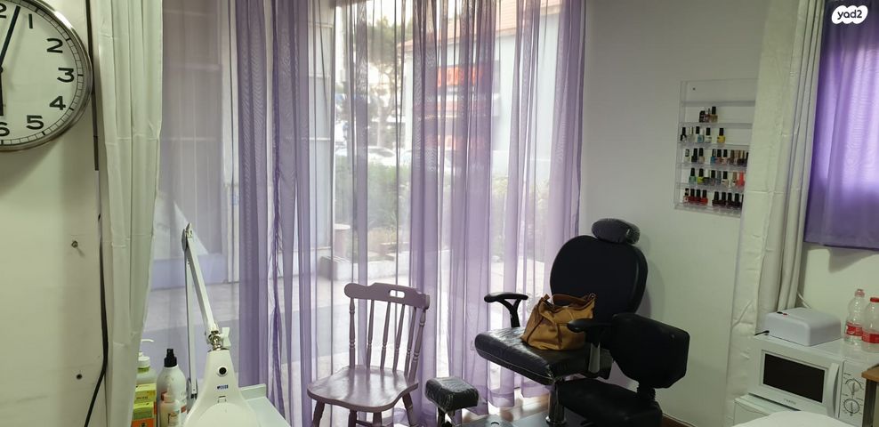 חנויות/ שטח מסחרי, ויצמן 92, מרכז, כפר סבא