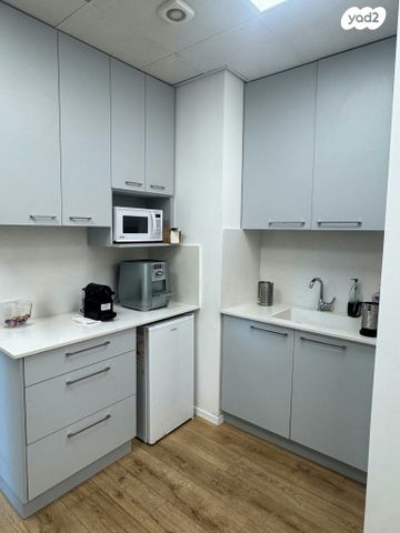 משרדים, תובל 11, בורסה, רמת גן