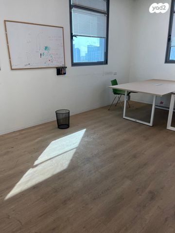 בניין משרדים, אלי הורוביץ 12, פארק הורוביץ, רחובות