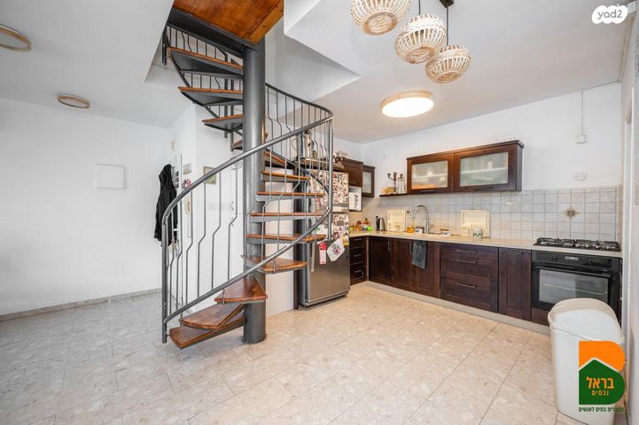 דופלקס, נווה גנים, פרדס חנה כרכור