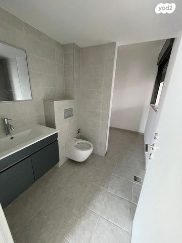 דירה, הרדוף 2, נאות כרמל, טירת כרמל