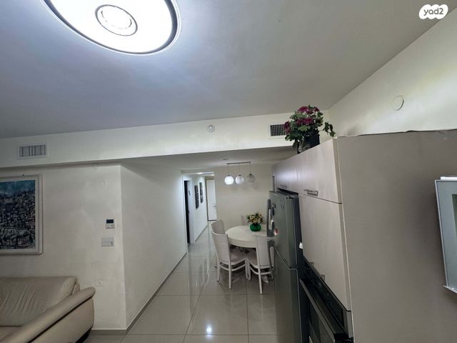 דירה, שדרות אבא חושי, סביוני הכרמל, חיפה