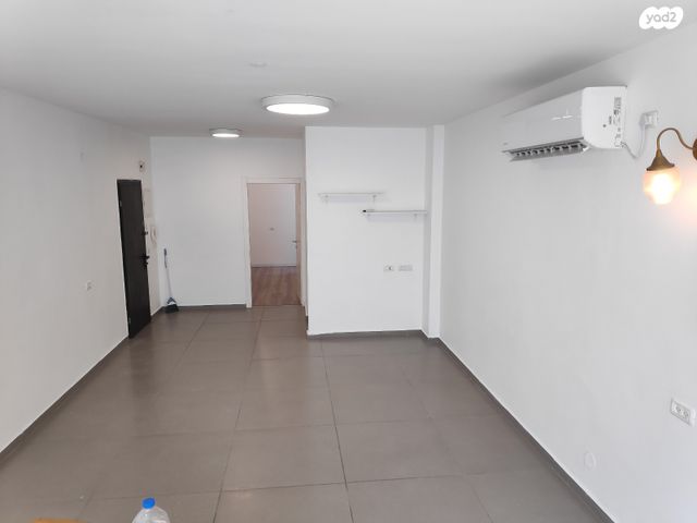 דירה, פועלי הרכבת, גבעתיים