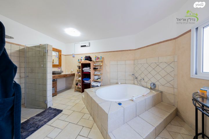 בית פרטי/ קוטג', הארז 19, רובע ב', אריאל