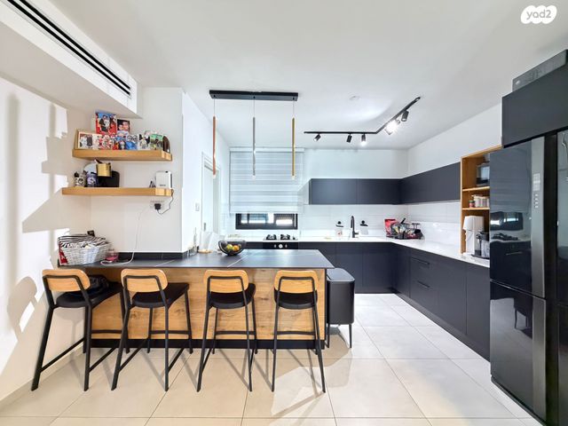 דירה, מגדל העמק