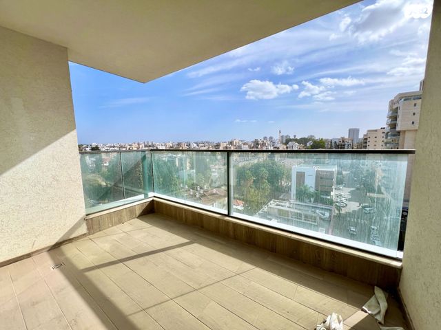 דירה, שלמה גולדין, ג' / מרכז מזרח העיר, רחובות